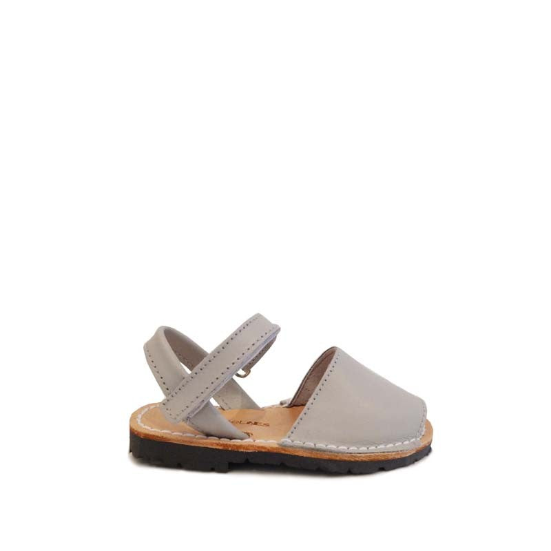 MENORQUINAS AVARCAS PIEL CON TIRA DE VELCRO