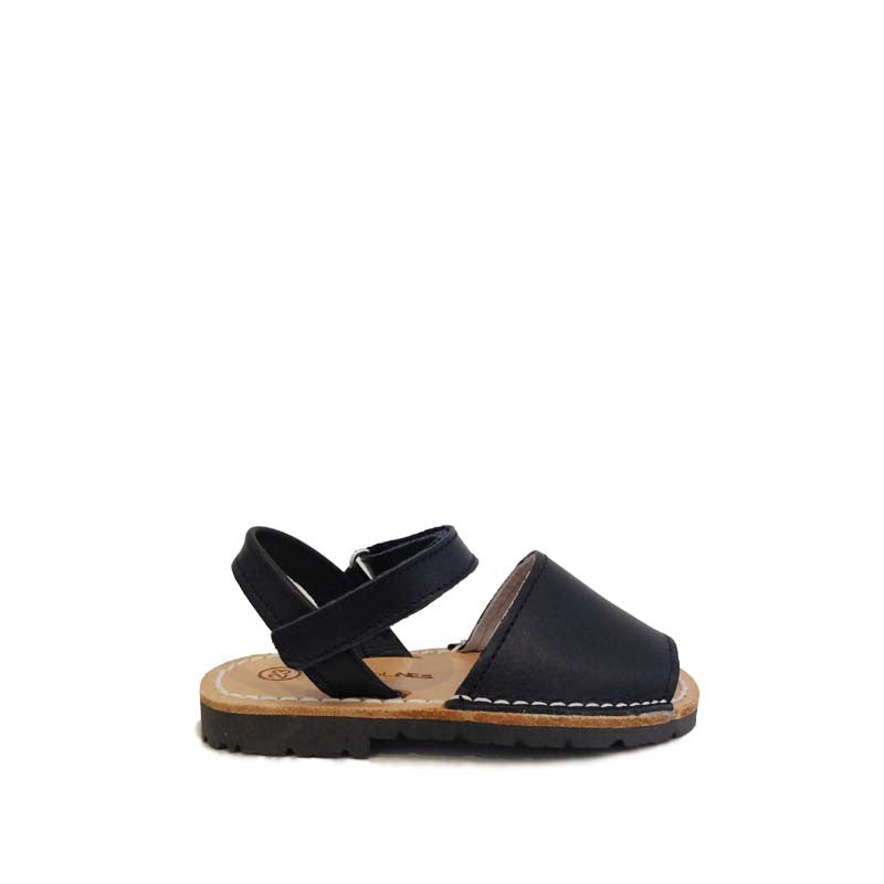 MENORQUINAS AVARCAS PIEL CON TIRA DE VELCRO