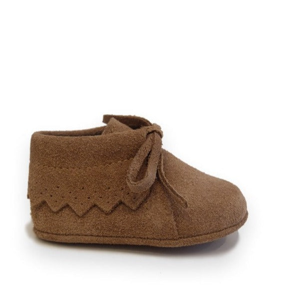 BOTITA BEBE SERRAJE DETALLE FLECO Y CORDÓN