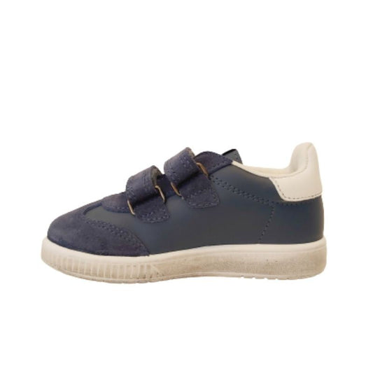 ZAPATILLA SERRAJE CON VELCROS