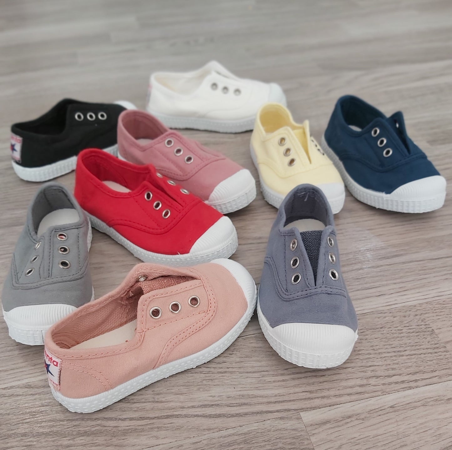 ZAPATILLAS LONA CON PUNTERA Y ELÁSTICO KIDS (21-26)