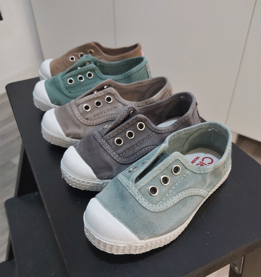 ZAPATILLAS LONA CON PUNTERA EFECTO DESGASTADO JR (27 AL 36)